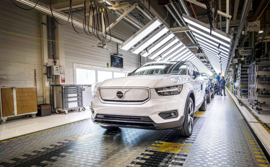 Mẫu xe điện đầu tiên của Volvo đi vào sản xuất, kín đơn hàng trong năm 2020
