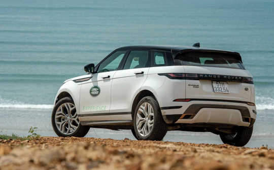 Range Rover Evoque và Range Rover Vogue đang giảm giá
