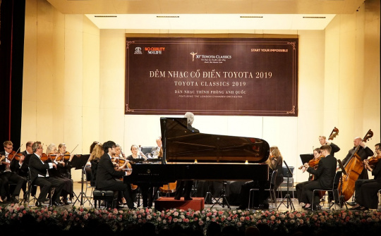 Toyota Việt Nam trao tặng 200 suất học bổng cho các sinh viên xuất sắc