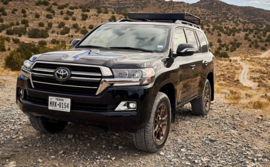 Toyota Land Cruiser mới sẽ ra mắt vào tháng 4/2021?
