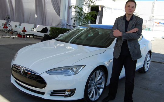 CEO Tesla - Elon Musk vượt Bill Gates trong danh sách người giàu nhất thế giới