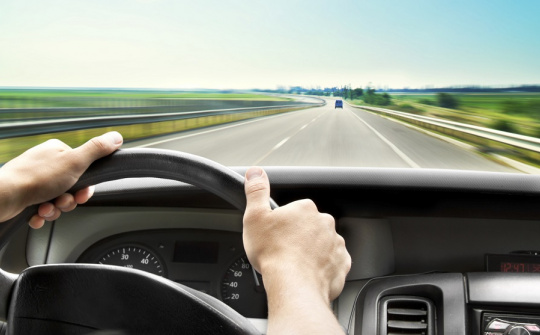 Cách căn làn đường cực chuẩn cho tài xế mới