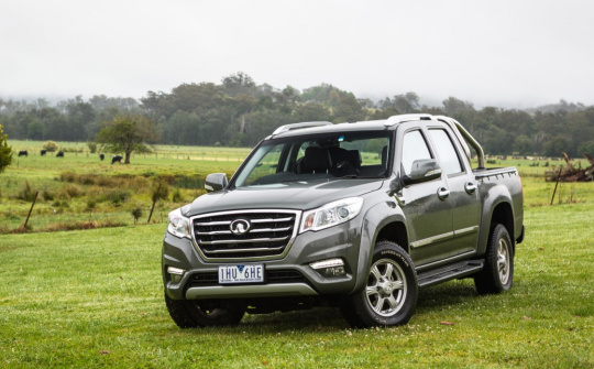 Video cận cảnh thử nghiệm an toàn mẫu bán tải Trung Quốc