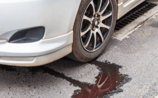 Điểm danh những nguyên nhân rò rỉ nước dưới gầm xe