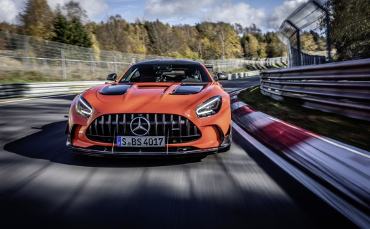 Mercedes-AMG phá vỡ 2 kỷ lục tốc độ tại đường đua Nurburgring