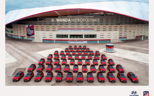 Hyundai tặng loạt xe Tucson Hybrid cho các cầu thủ Atletico Madrid