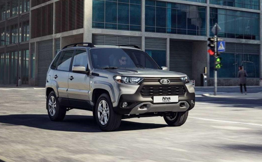 Hãng xe huyền thoại của Nga ra mắt mẫu crossver mới, ngoại thất liên tưởng Toyota RAV4
