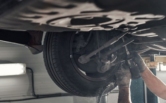 Những triệu chứng báo gầm xe ô tô có vấn đề, cần sửa sớm