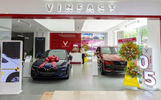 VinFast khai trương 27 showroom mới, 21 showroom 3S đặc biệt