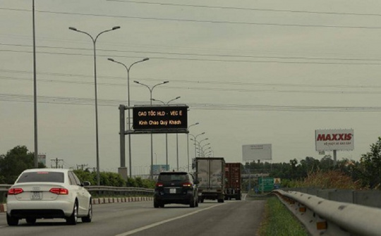 Cách tính khoảng cách phanh an toàn, tài xế nào cũng cần phải biết