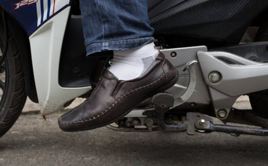 Cách sang số xe máy đúng cách, ít hại xe