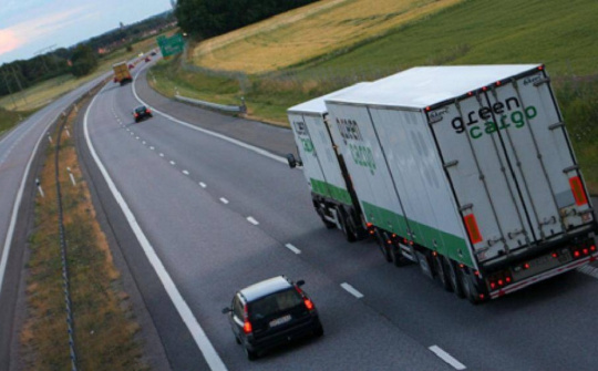 Những “điểm mù” xe tải mà bạn nên tránh