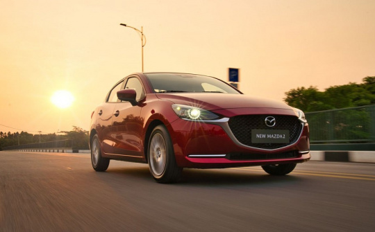 Bảo vệ cả người lẫn xe dưới trời nắng nóng đỉnh điểm thế nào cho đúng?