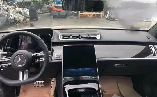 Hệ thống giải trí MBUX thế hệ mới trên Mercedes-Benz S-Class 2021 sẽ được ra mắt sớm