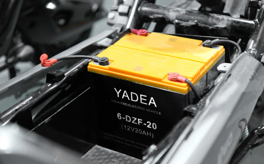 Đổi sang dùng ắc quy Graphene cho xe điện sẽ là lựa chọn tiết kiệm của học sinh sinh viên