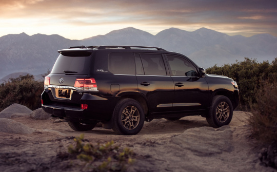 Land Cruiser 2020 Heritage Edition sẽ có thêm phiên bản 3 hàng ghế