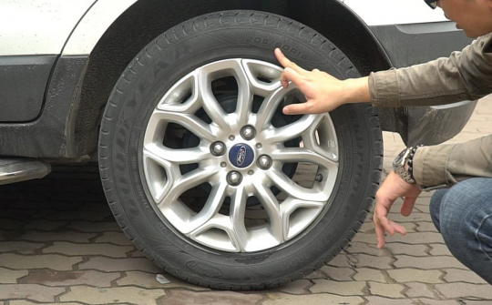 Những nguyên nhân khiến lốp ô tô bị mòn không đều