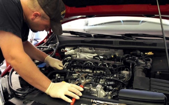 Động cơ ô tô và những hư hỏng thường gặp