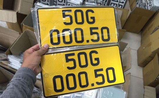 Xe không đổi sang biển số màu vàng bị phạt thế nào?