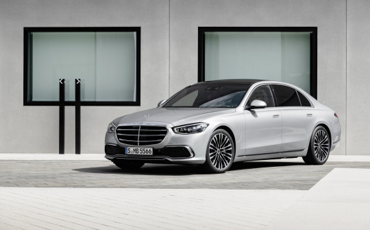 Mercedes-Benz S-Class 2021 ra mắt: Khách sạn di động công nghệ cao