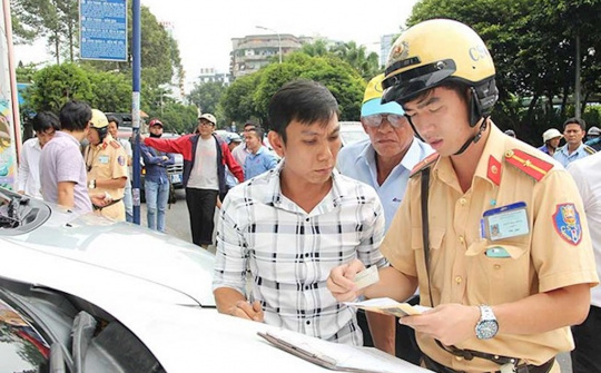 Mức phạt năm 2020 khi quên mang hoặc không có Giấy phép lái xe