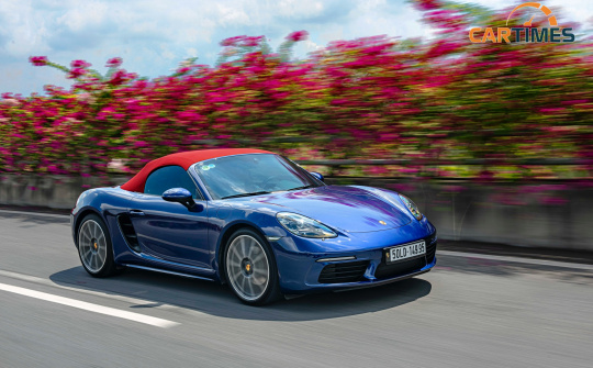 Cầm lái Porsche 718 Boxster: Ông vua phân khúc xe thể thao 2 cửa