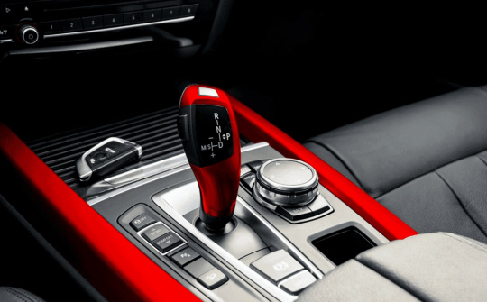 Nguyên nhân khiến hộp số ô tô bị "đột tử"