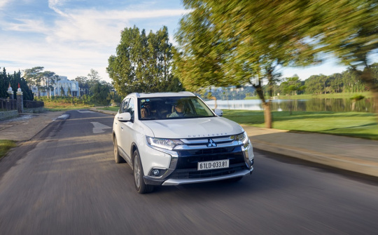 Cách khắc phục tiếng ồn trên xe ô tô cực dễ