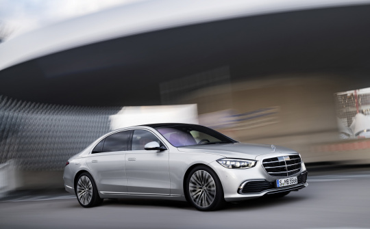 Mercedes-Benz gửi lời xin lỗi tới khách hàng vì phải triệu hồi S-Class thế hệ mới