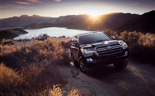 Toyota Land Cruiser 2021 sẽ có 3 phiên bản động cơ, tạm dừng bán tại Mỹ