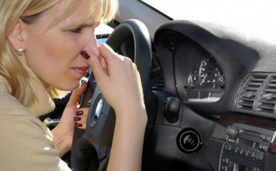 Cách vệ sinh điều hòa ô tô nhanh và sạch, tài xế nào cũng nên biết