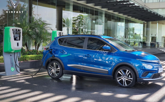 Xe điện VinFast sẽ sử dụng những loại cổng sạc nào?