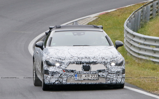 Mercedes-Benz thử nghiệm mẫu xe 2 cửa mui mềm mới, thay thế dải sản phẩm Coupe và Cabriolet