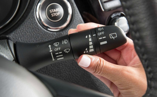 Các chức năng cơ bản trên ô tô có thể người mới lái chưa biết