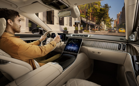 Mercedes S-Class 2022 - Đầu tư sức khỏe