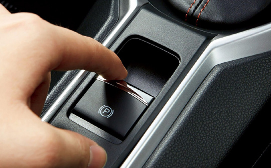 Các nút điều khiển trên xe ô tô cần ghi nhớ khi học lái xe