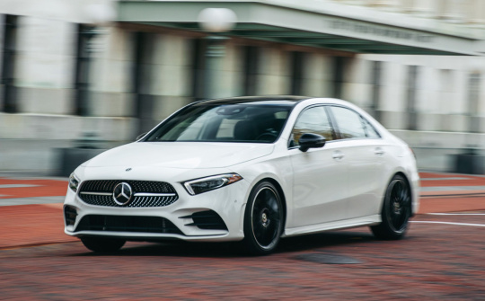 Mercedes-Benz triệu hồi loạt xe CLS, E-Class, SUV GLC, GLE, GLS và S-Class