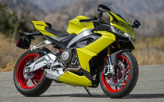 Piaggio Việt Nam chính thức phân phối xe phân khối lớn Aprilia và Moto Guzzi