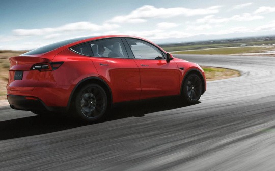 Hàng chục nghìn xe Tesla bị triệu hồi