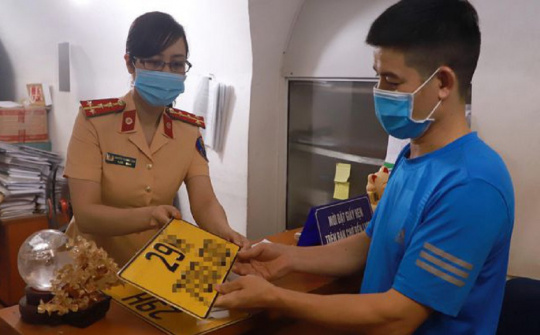 Thay đổi địa chỉ đăng ký ô tô, xe máy của 4 quận nội thành Hà Nội