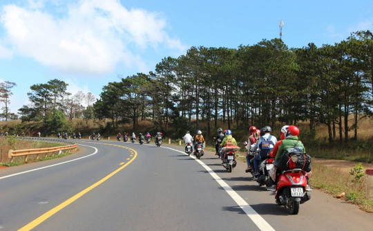 Những lưu ý khi đi xe máy về quê ăn Tết đảm bảo an toàn