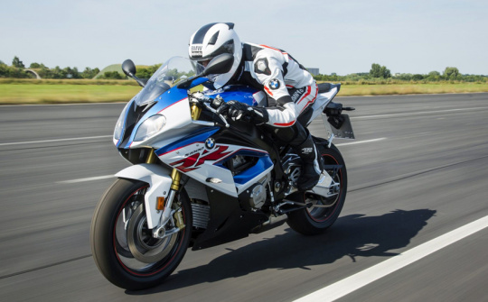 Xe máy, mô tô đi vào đường cao tốc bị phạt bao nhiêu? Mức phạt mới nhất 2021