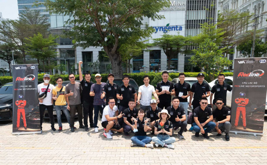 Redline ra mắt CLB đua xe ô tô tại Sài Gòn