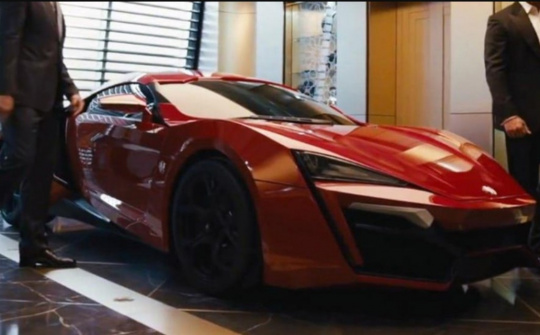 Những chiếc ô tô giá trị bị phá hủy trên phim liệu có phải là sự thật?