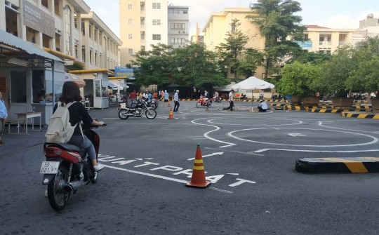 Điều kiện để thi bằng lái xe A1 là gì?