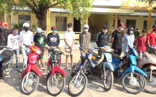 Đua xe trái phép bị xử phạt như thế nào?