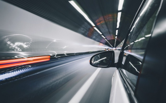 Ô tô điện: Câu chuyện pin và sạc pin