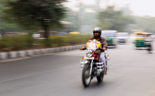 Chạy xe vượt quá tốc độ quy định bị phạt bao nhiêu năm 2021?