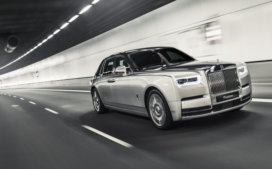 Rolls-Royce có doanh thu tăng kỷ lục