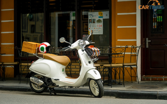 Giá 88 triệu đồng, Vespa PicNic khác gì so với phiên bản Primavera tiêu chuẩn